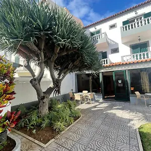 Valhalla Panorama - The Old Residencial Pina 3*, Funchal (Madeira) Portogallo